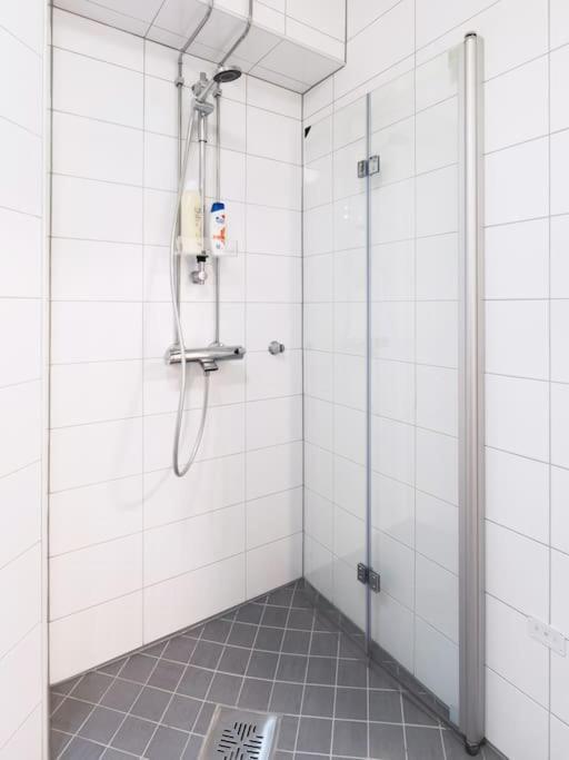 Cozy Roomy Studio Flat Next To Tram Stop @ Kallio เฮลซิงกิ ภายนอก รูปภาพ