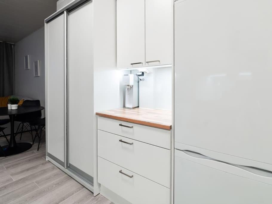 Cozy Roomy Studio Flat Next To Tram Stop @ Kallio เฮลซิงกิ ภายนอก รูปภาพ